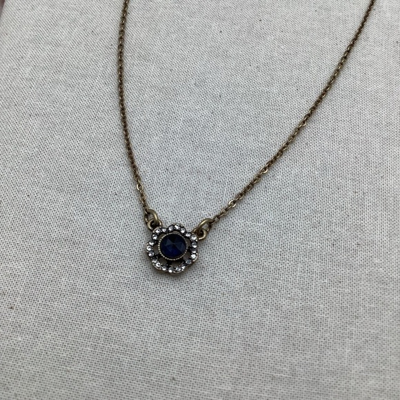 🎄🎄Chloe & Isabel Gold Necklace with Black Accent - Picture 4 of 4